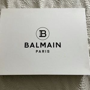 Never worn 100% real White Balmain jeans size 33
